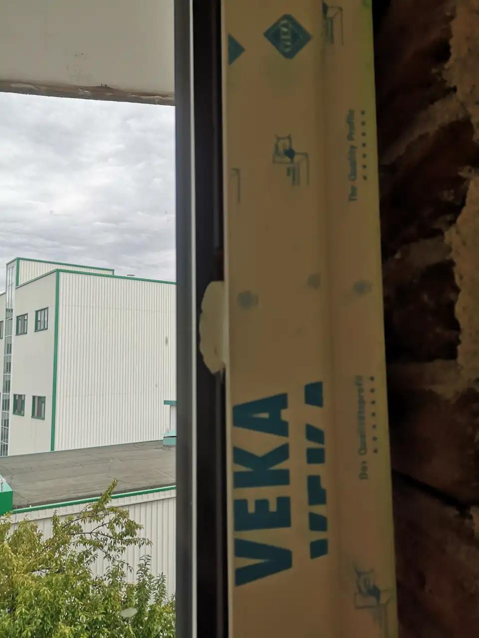 Обект Пещера 3, Подмяна на дограма, Автоматичен VW, VEKA 82, Троен ст-ет, ПВЦ Дистанционер — снимка 9