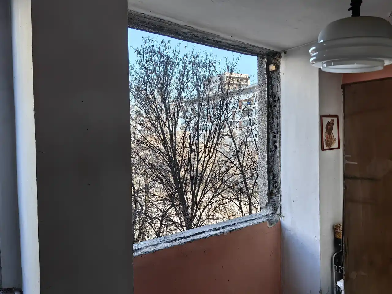 Обект Пловдив 22, Смяна на дограма, Обръщане с первази