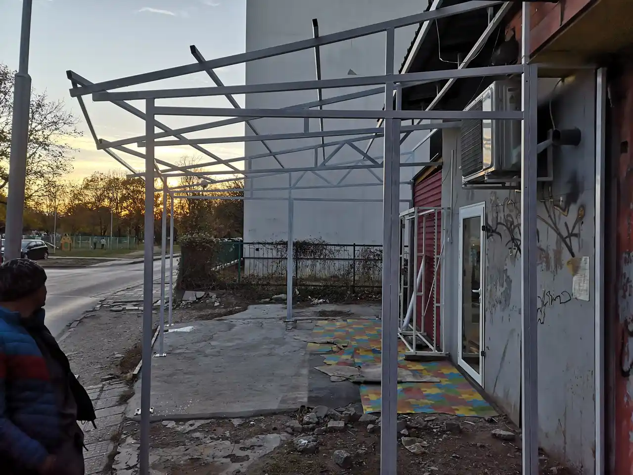 Обект Пловдив 39, Цялостно изпълнение на магазин от А до Я, Фундамент, Метална конструкция, Термопанел, Дограма, Улуци и Обшивки, Хидроизолиране — снимка 9