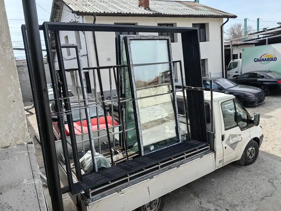 Обект Стамболийски 18, Затваряне на барбекю, Алуминиево плъзгане, Антрацит, Завършване с первази, Плъзгащи комарници, Хидроизолиране — снимка 4