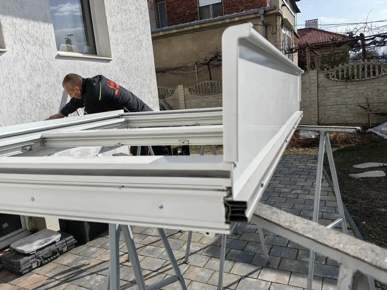 Обект Стамболийски 36, Смяна на дограма, Вградени ролетни щори, Кьомерлинг 76мм, ПВЦ Дистанционер — снимка 7