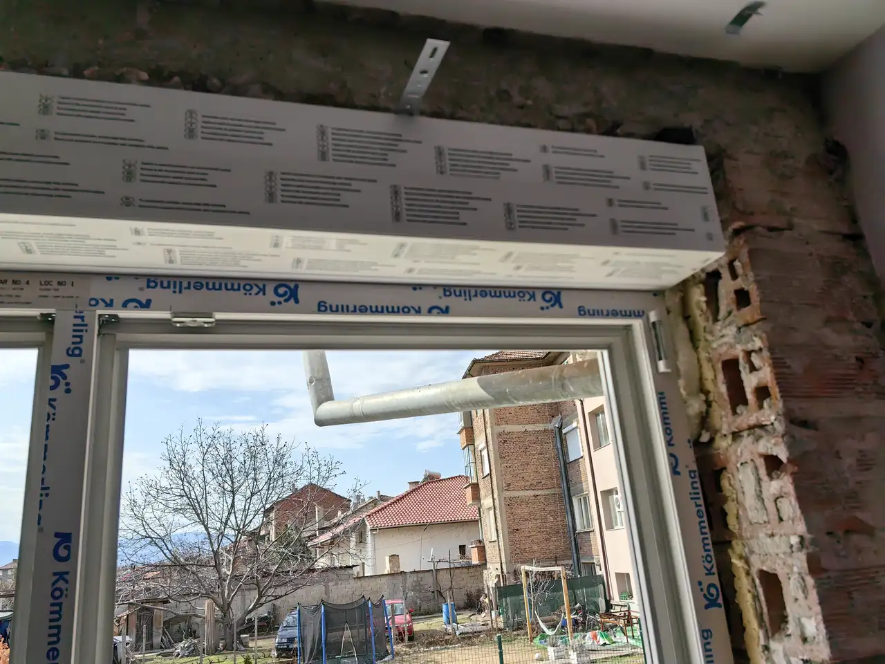 Обект Стамболийски 36, Смяна на дограма, Вградени ролетни щори, Кьомерлинг 76мм, ПВЦ Дистанционер — снимка 11
