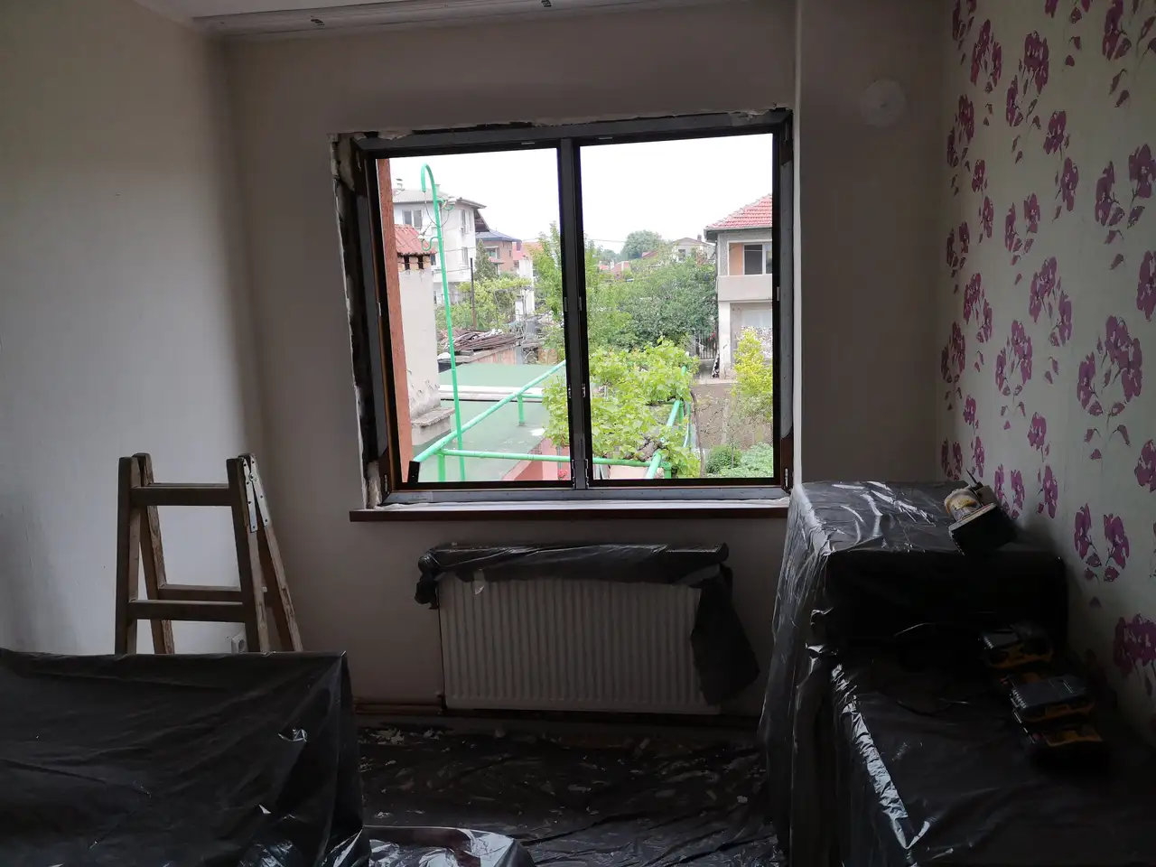 Обект Стамболийски 45, Смяна на дограма, Входна врата от Термоалуминий, Обръщане с первази, Кьомерлинг 76, Троен ст-ет, ПВЦ Дистанционери — снимка 28