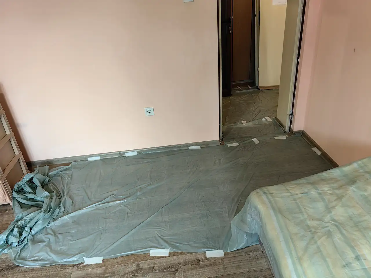 Стамболийски, Обект 32, Подмяна вътрешни врати, Обръщане с первази — снимка 6