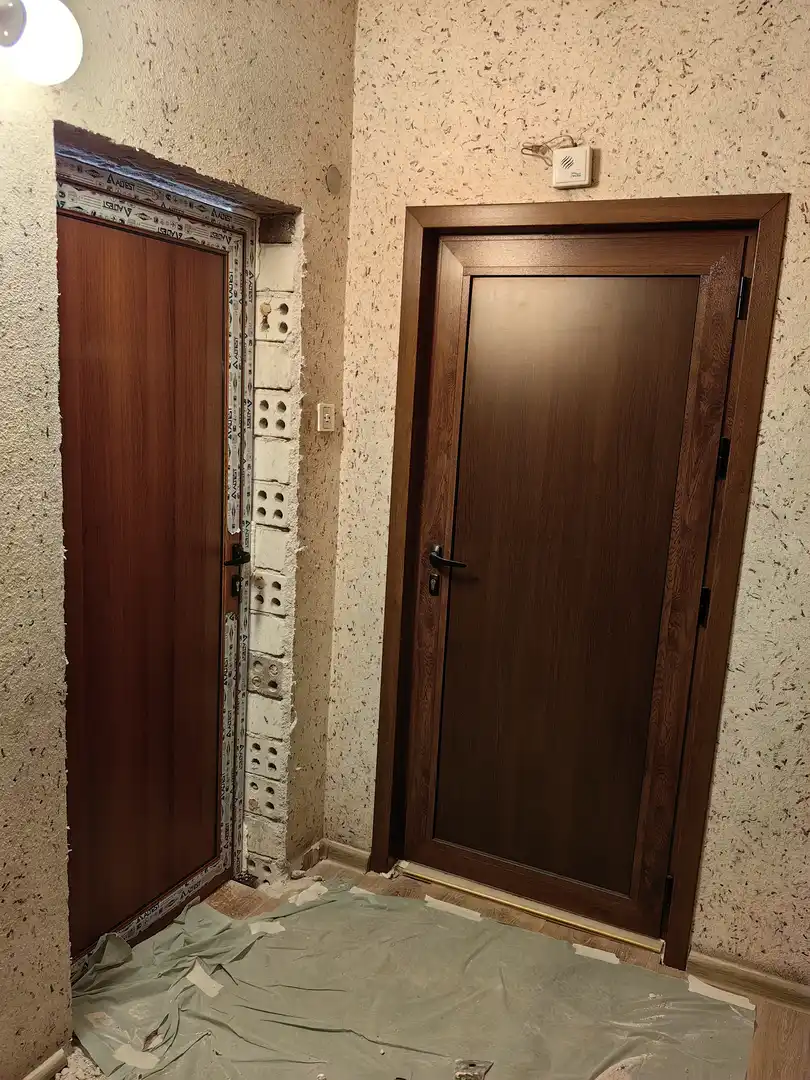 Стамболийски, Обект 32, Подмяна вътрешни врати, Обръщане с первази — снимка 21